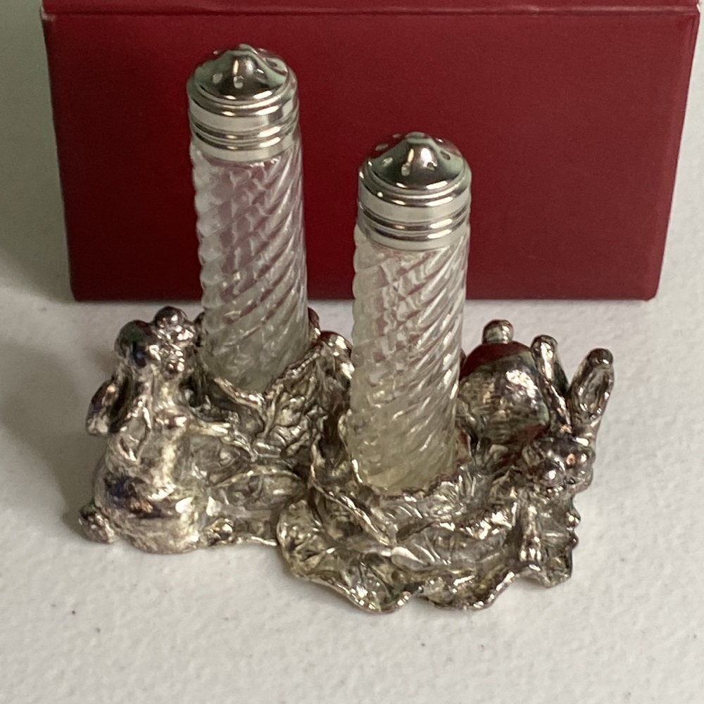 Vintage Arthur Court Bunny Salt and Pepper Shakers